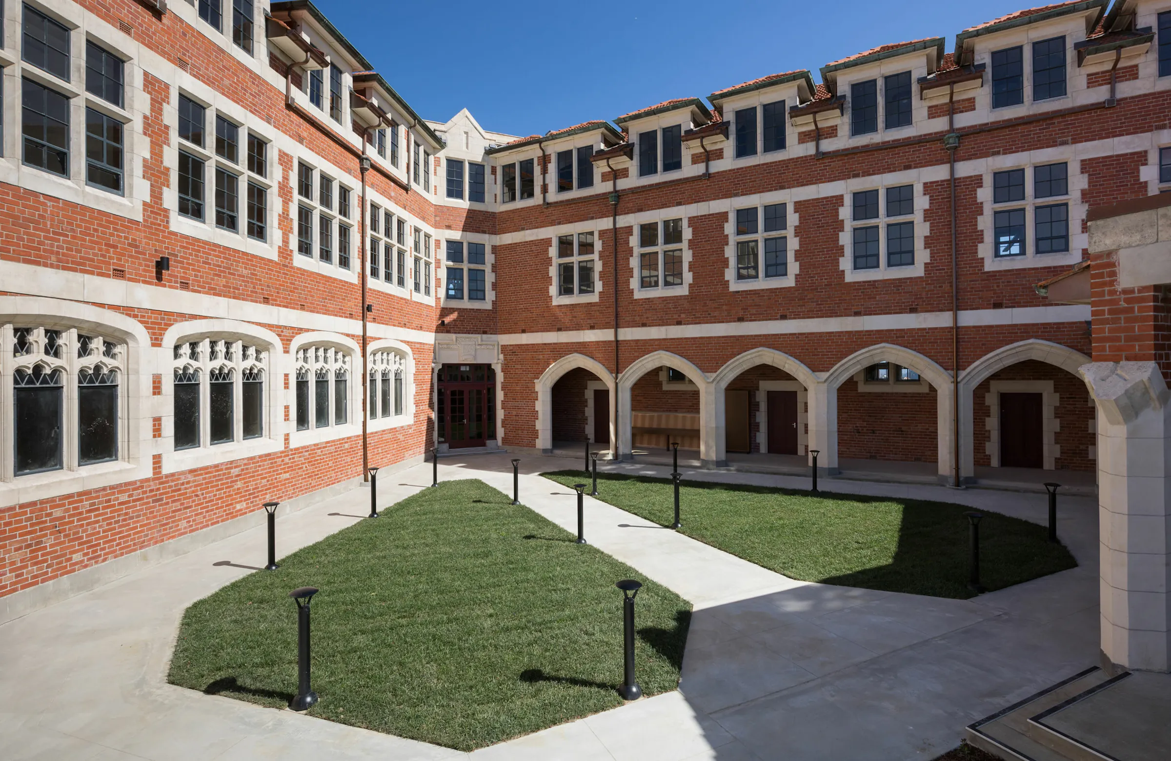 CSI Courtyard2 3 of 10 copy