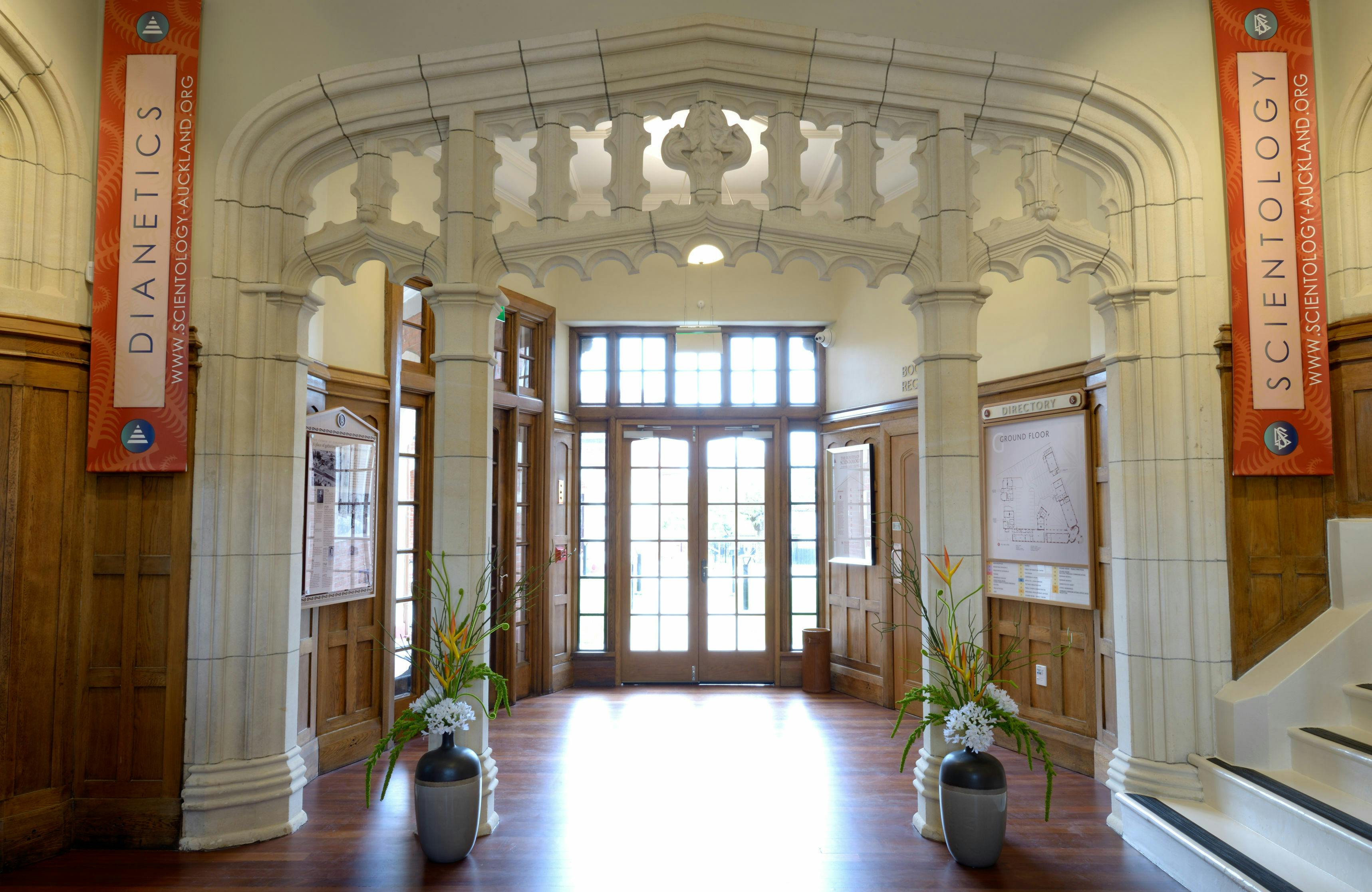 CSI Entry Foyer 9 of 10